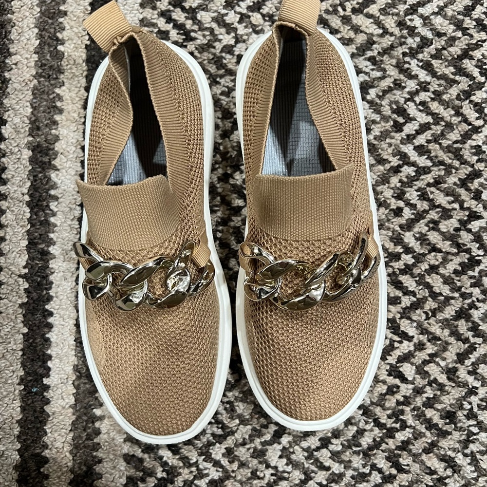 Stylish Tan Slip-On Sneakers with Chain Detail